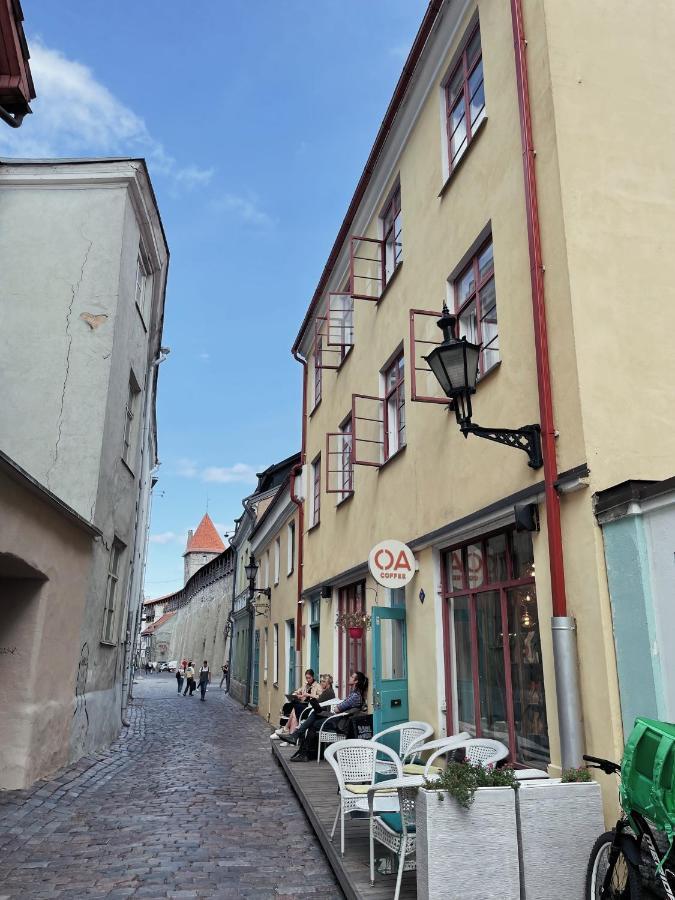 Charming Apartment In Tallinn Old Town! Luaran gambar